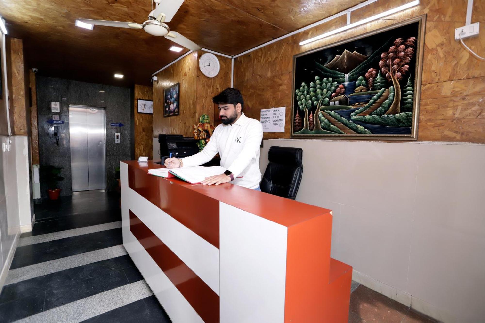 Hotel Warm Welcome - Noida Sector 51 المظهر الخارجي الصورة