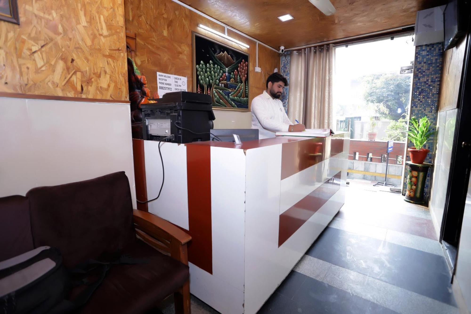 Hotel Warm Welcome - Noida Sector 51 المظهر الخارجي الصورة