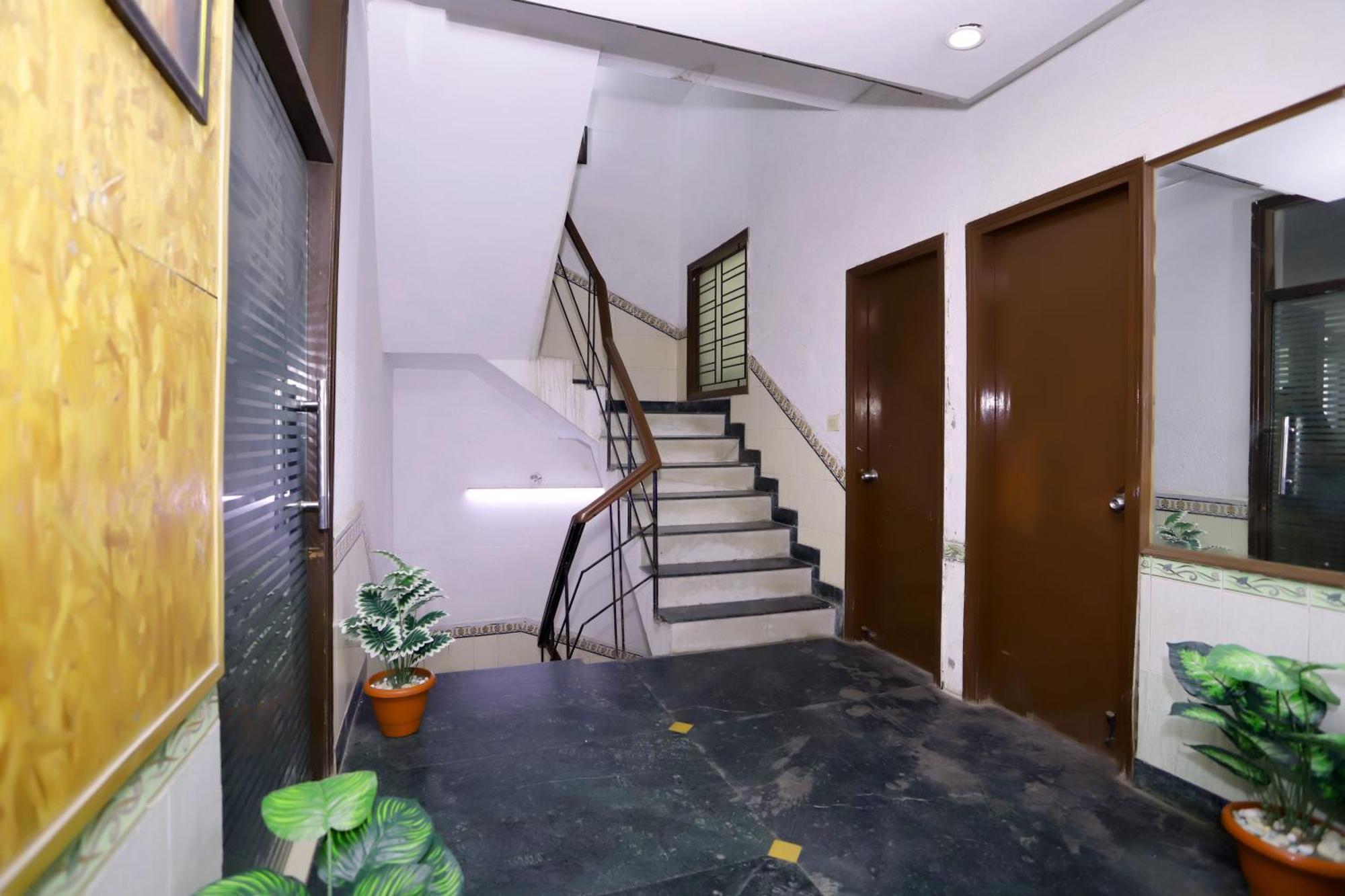 Hotel Warm Welcome - Noida Sector 51 المظهر الخارجي الصورة